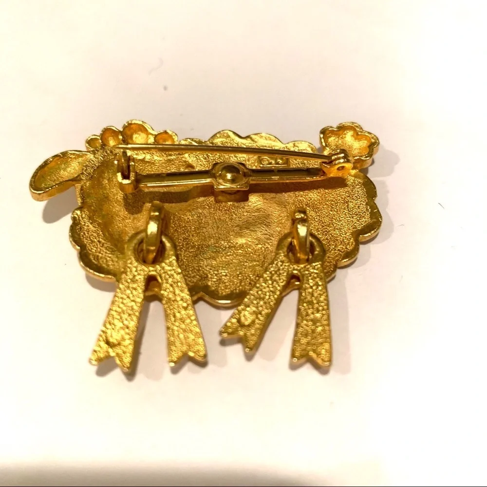 Whimsical Counting Sheep Brooch with Moveable Legs